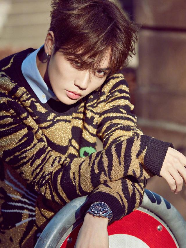 林彦俊全新大片来袭,7套造型齐上线,制霸秒变时髦精!