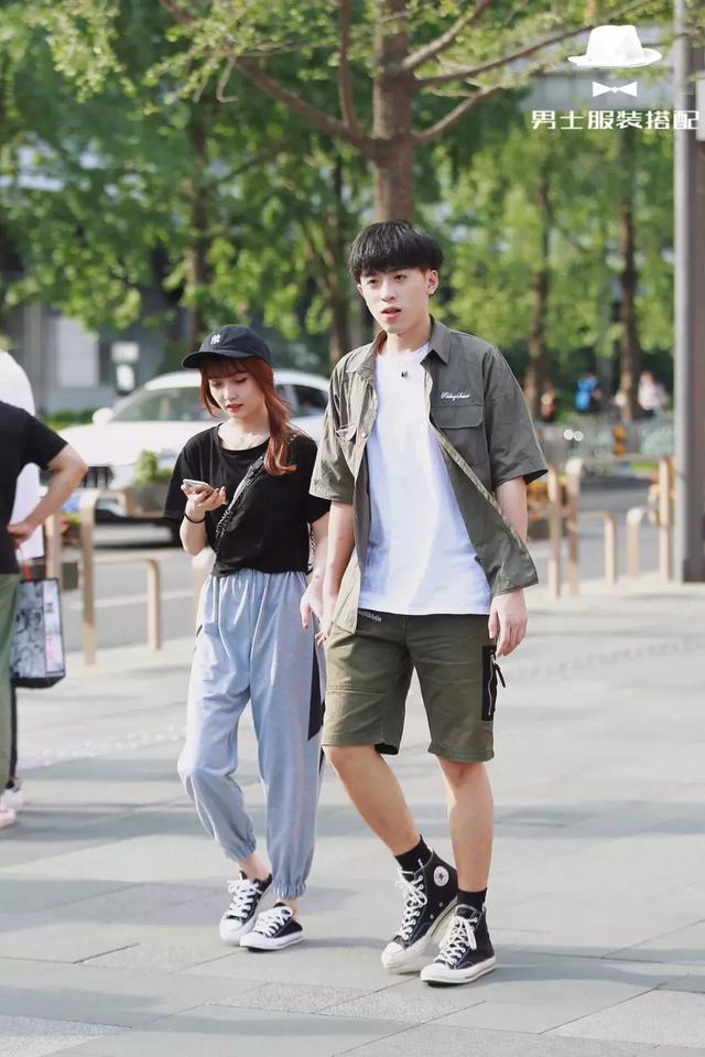 如何将基础款的衬衫穿出高级感?