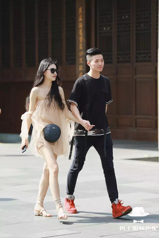 会穿「迷彩」的男人,每天都绯闻不断!