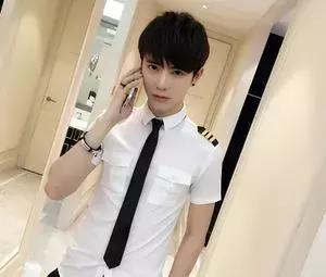 短袖衬衫很土味?那是你还没穿对!