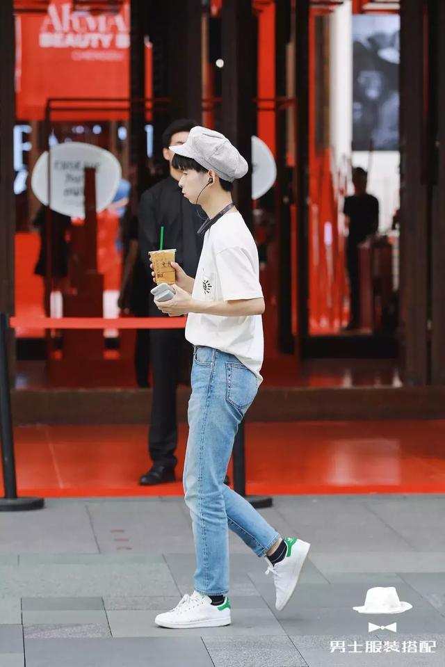 这个夏天,如何把白T恤穿得跟别人不一样?
