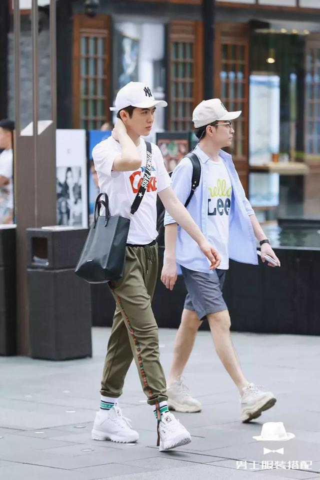 为什么时尚达人今年都喜欢穿这条裤子?