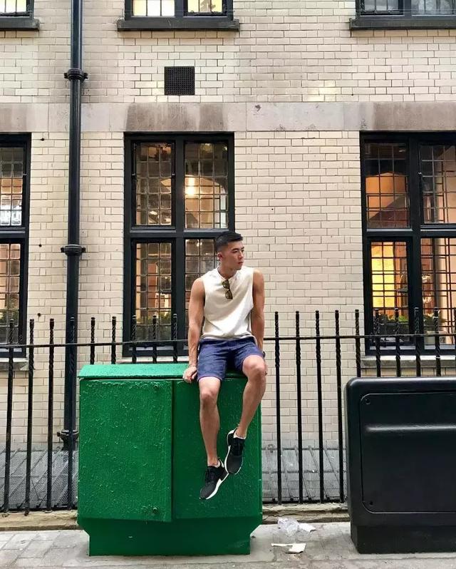 又一台湾小鲜肉走红,因为这张爆图!