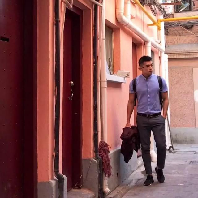 又一台湾小鲜肉走红,因为这张爆图!