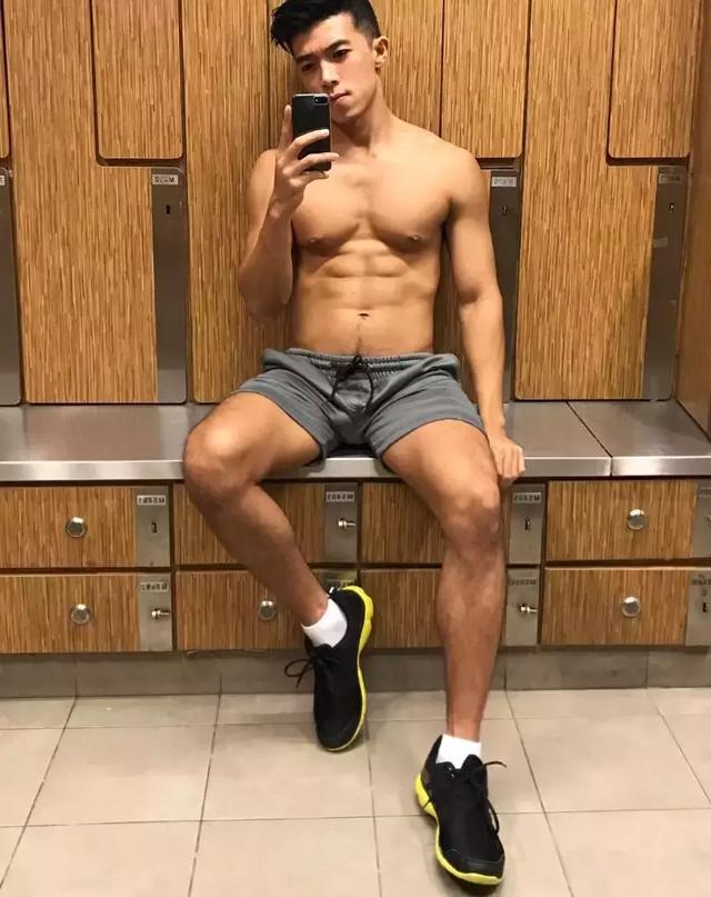 又一台湾小鲜肉走红,因为这张爆图!