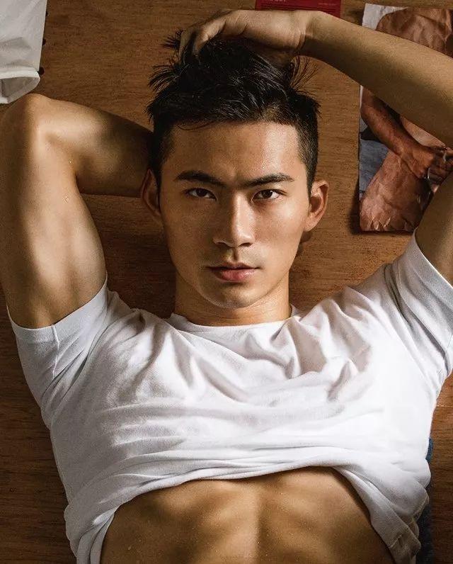 台湾第一同志天菜 可口想扑倒!