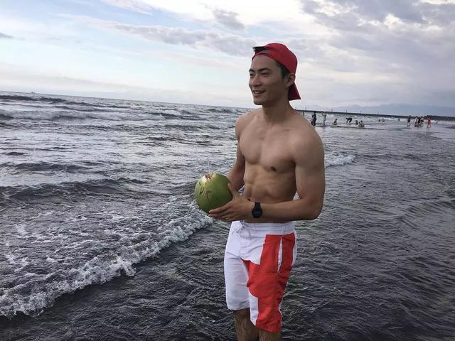 台湾第一同志天菜 可口想扑倒!