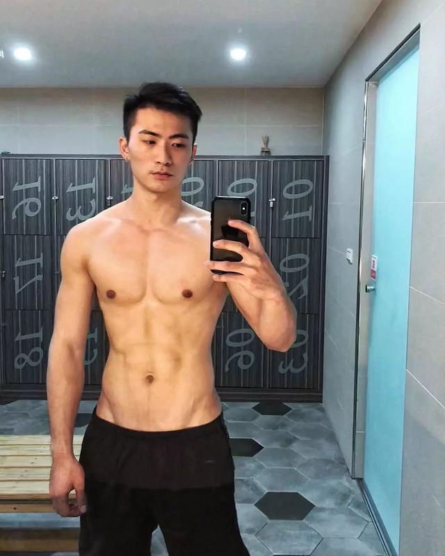 台湾第一同志天菜 可口想扑倒!