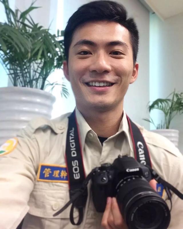 台湾第一同志天菜 可口想扑倒!