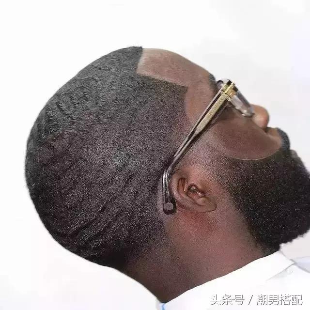 今夏必备的30个男士发型,选对了可以帅一整个夏天!