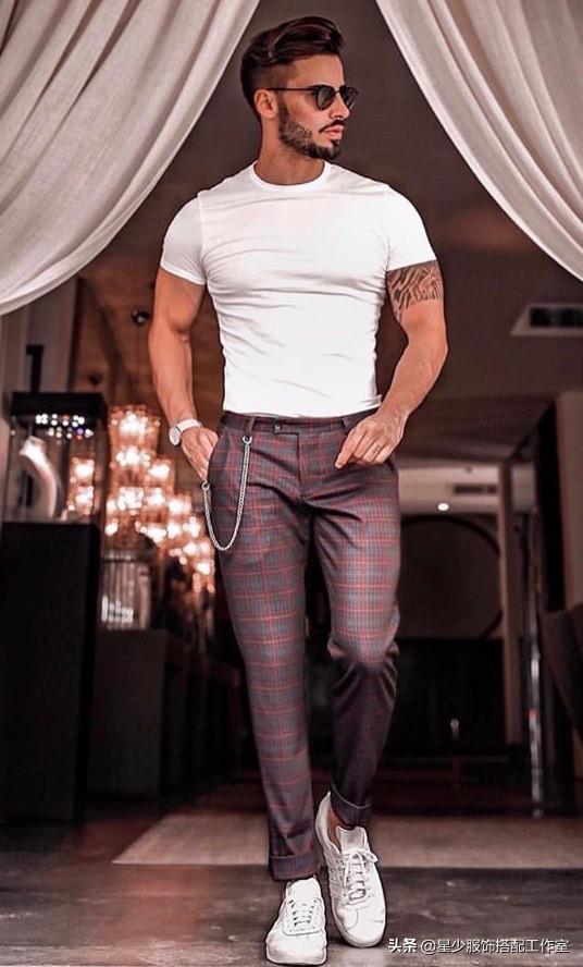 男人穿T恤太平凡?掌握这3点,基础款也能很性感