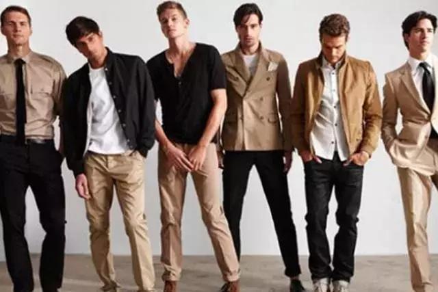 大地色穿搭才是正解,不上黑白灰!