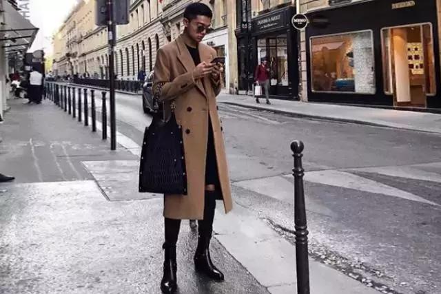 大地色穿搭才是正解,不上黑白灰!