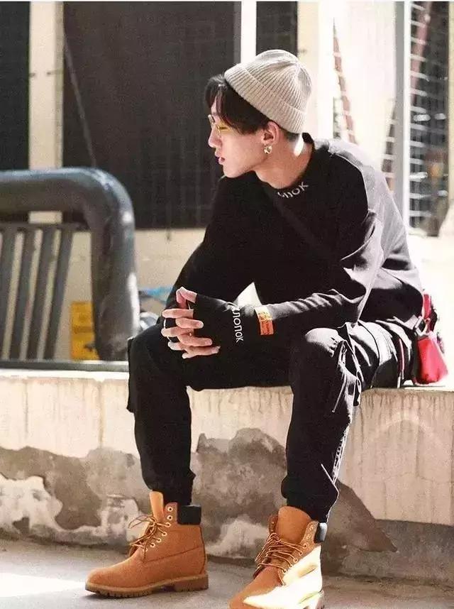 能把卫衣穿好的男人,才是真正懂穿衣的男神!