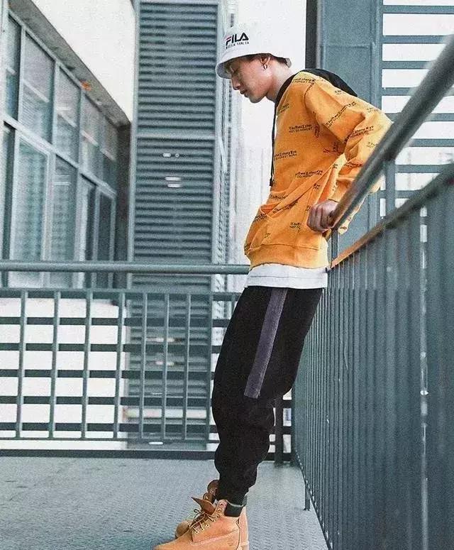 能把卫衣穿好的男人,才是真正懂穿衣的男神!