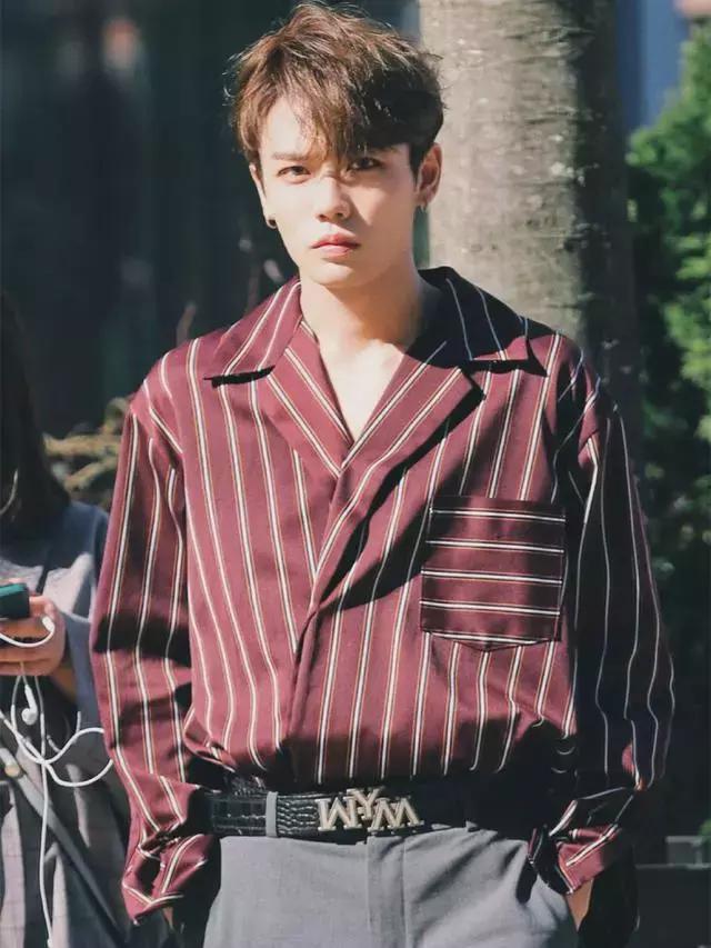 同穿条纹衫,林彦俊撞上朱一龙!