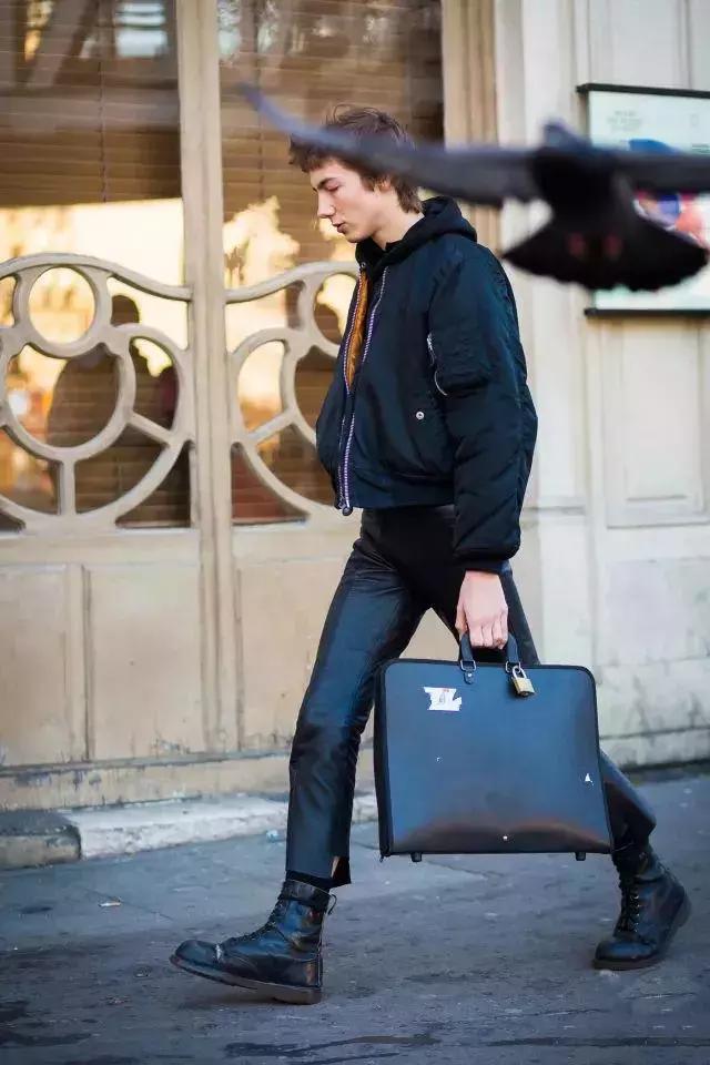 只会飞行夹克+卫衣?这7个小技巧让你玩转飞行夹克