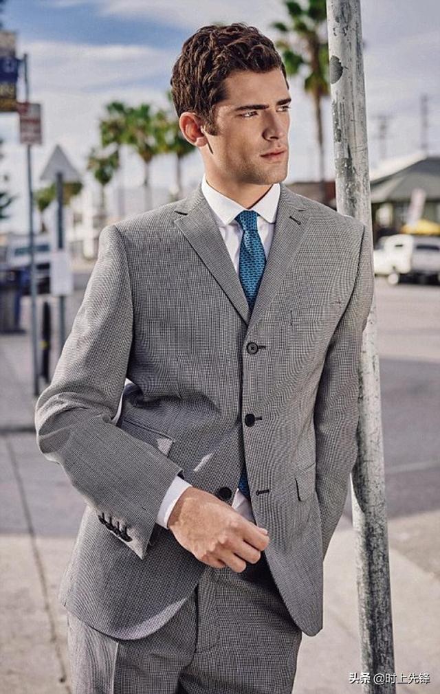 脸蛋帅到连男生都沦陷!“超模圈一哥”Sean O'Pry庆祝30岁生日