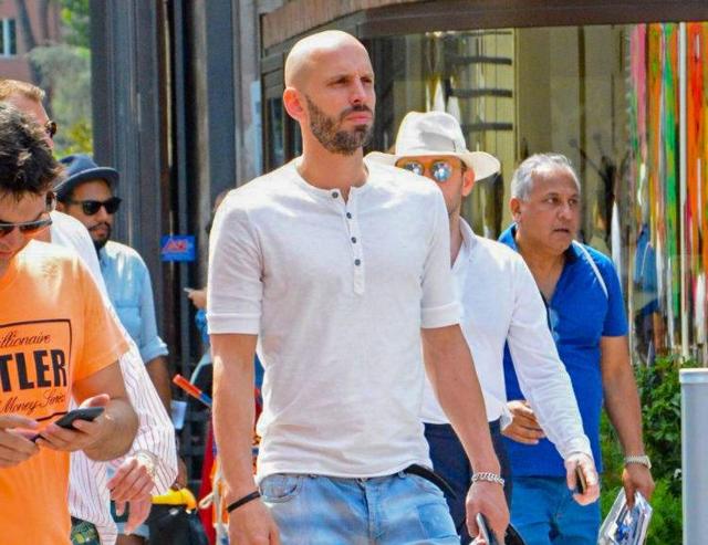 这件你都叫不出名字的上衣,夏天上身却超级有型