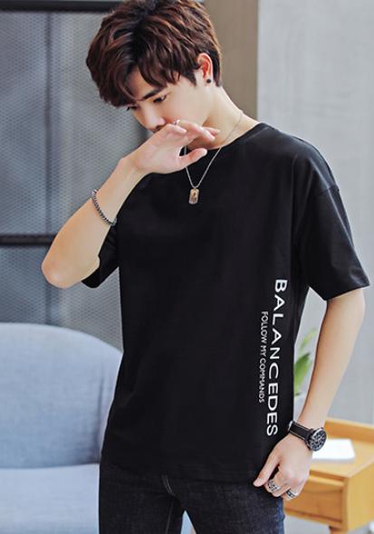 男士T恤土到爆,这样秒变型男的穿搭