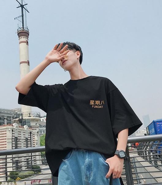 男士T恤土到爆,这样秒变型男的穿搭