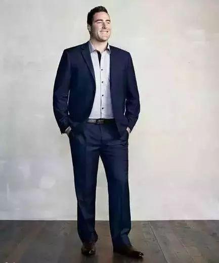 有肚子穿衣难看?学会这几个穿搭技巧