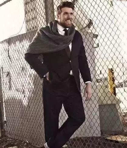 有肚子穿衣难看?学会这几个穿搭技巧