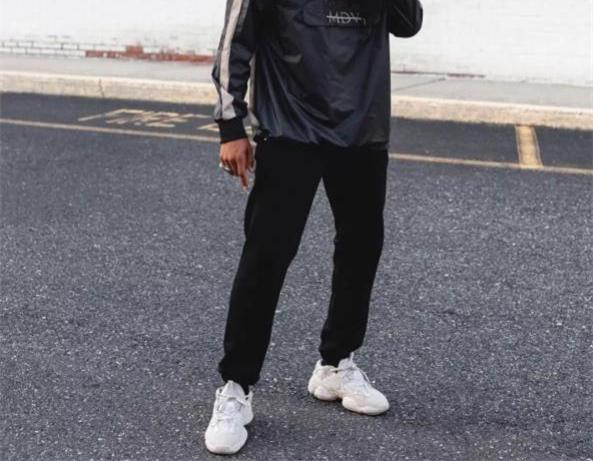 超火老爹鞋,搭这三种裤装最时髦