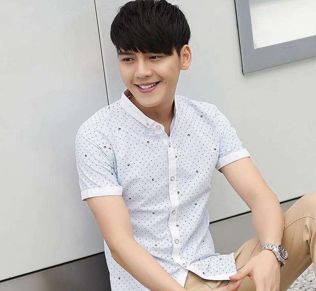 这样穿短T,妹纸主动来撩你