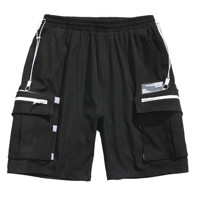 清凉短裤来袭,酷暑热浪无处可逃