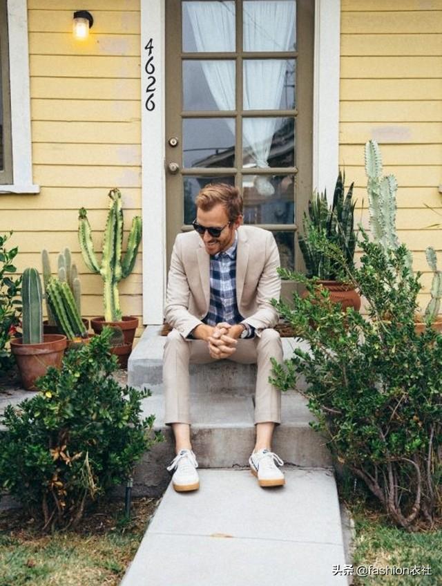 男生,一双板鞋的搭配,够帅