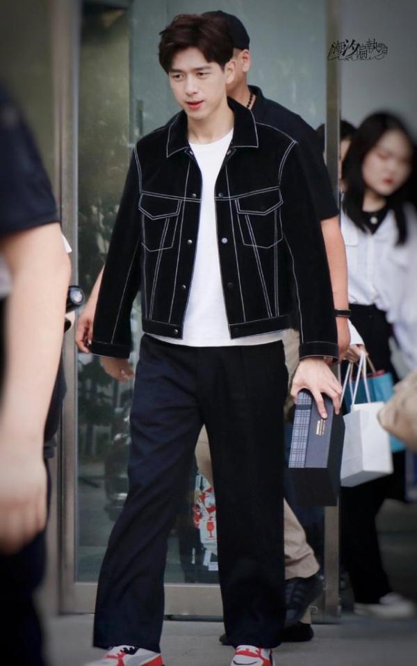 李现最新造型 英俊帅气怪不得杨紫被他所迷恋 李现最新造型 英俊帅气怪不得杨紫被他所迷恋