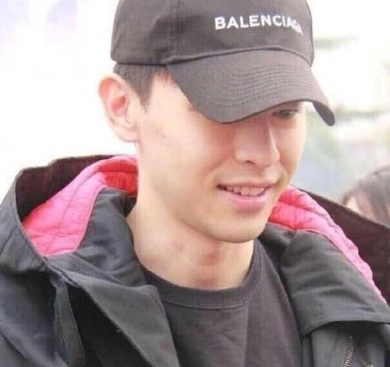 素颜男爱豆照片,李易峰帅气,李现胡子拉碴