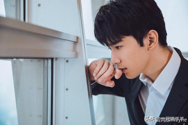 刘芮麟帅气依旧,最后一张图有惊喜!