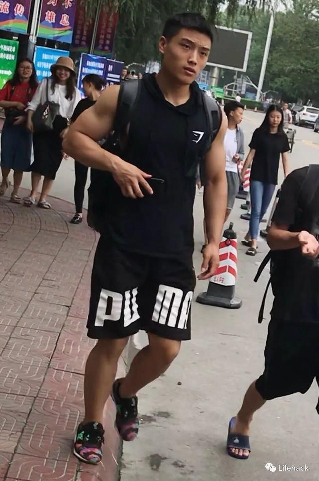 成都体院的男生,身材好到令人发指