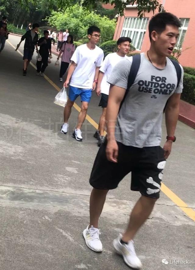 成都体院的男生,身材好到令人发指