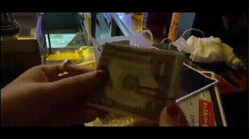 网红酒吧,清一色肌肉型男,女性顾客爆满