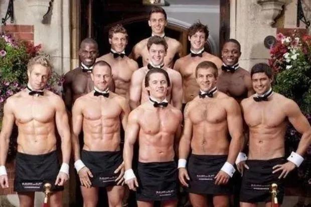 网红酒吧,清一色肌肉型男,女性顾客爆满