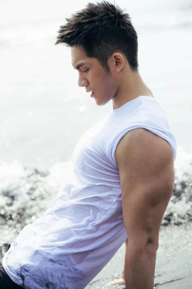 180CM篮球帅哥林冠宇转型做演员,被骂花瓶男