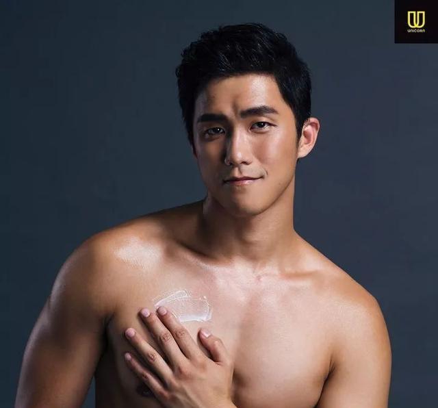 这枚台湾网红男模李浩然,被指真人与照片差很远