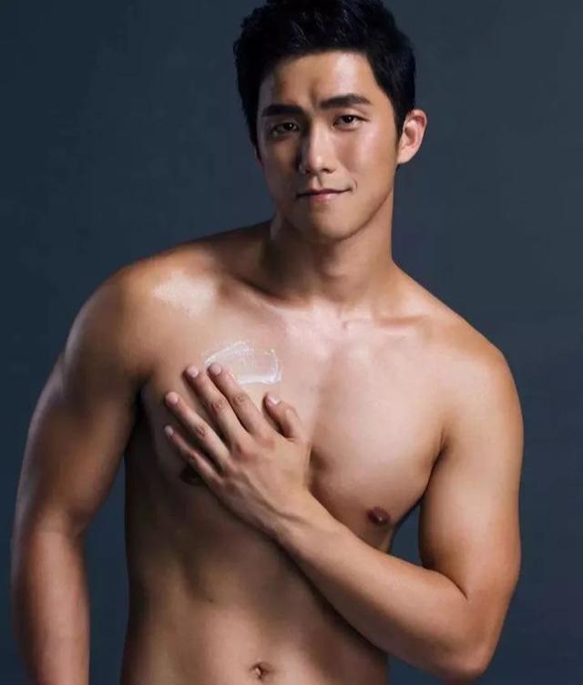 这枚台湾网红男模李浩然,被指真人与照片差很远