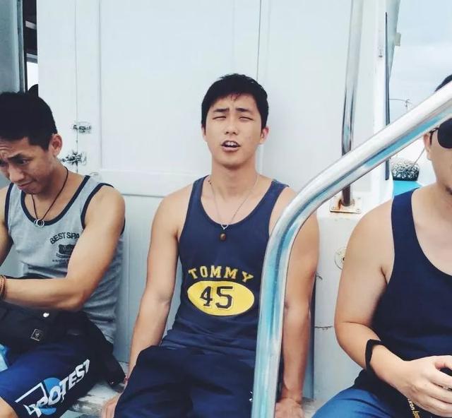 这枚台湾网红男模李浩然,被指真人与照片差很远