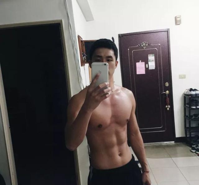 这枚台湾网红男模李浩然,被指真人与照片差很远