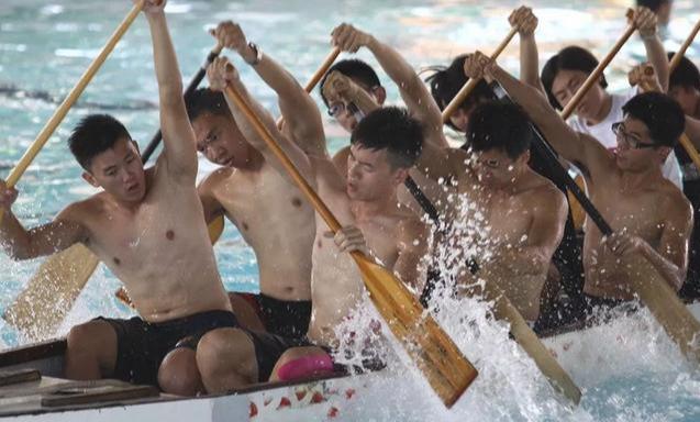 龙舟体育生的身材到底有多好?满屏都是男性荷尔蒙的味道