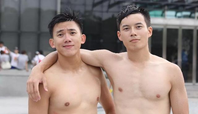 龙舟体育生的身材到底有多好?满屏都是男性荷尔蒙的味道