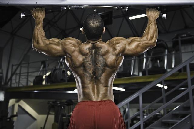 引体向上有多难?为什么那么多人做不了?如何快速学会引体向上