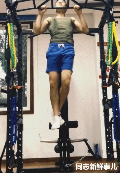 挖到一名超帅的消防员帅哥,他这身材太有安全感了