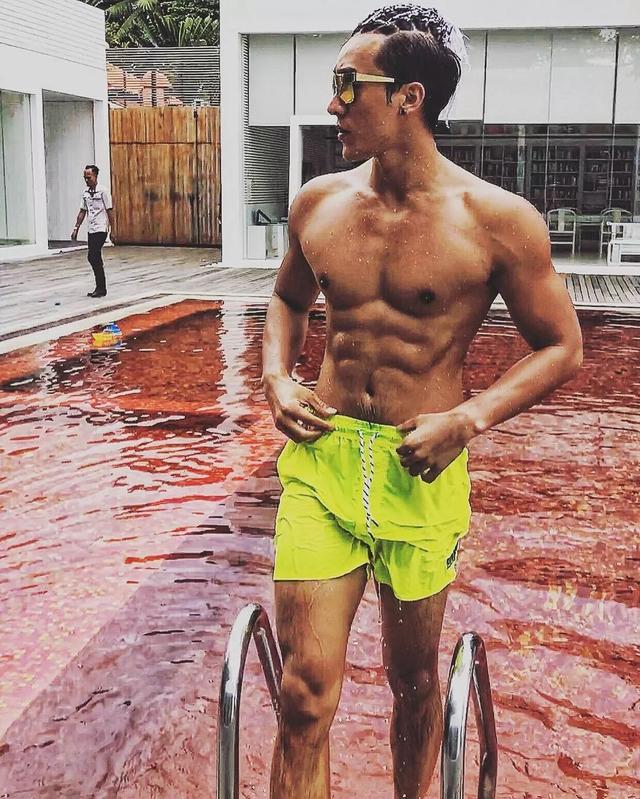 189CM体育生转战娱乐圈,实力强大被导演万里挑一