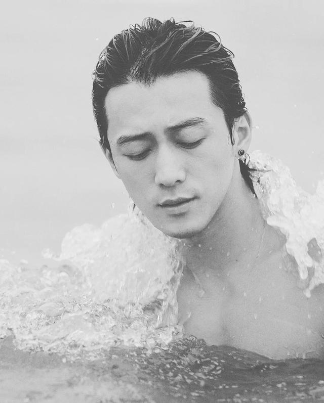 189CM体育生转战娱乐圈,实力强大被导演万里挑一