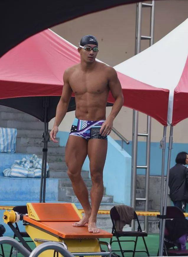 泳池偶遇的175cm的肌肉男,竟然是一名正宗的体育生